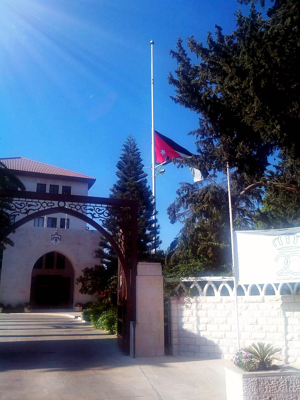 Flags to fly at half-mast in Jordan to mourn Omani leader's passing away
