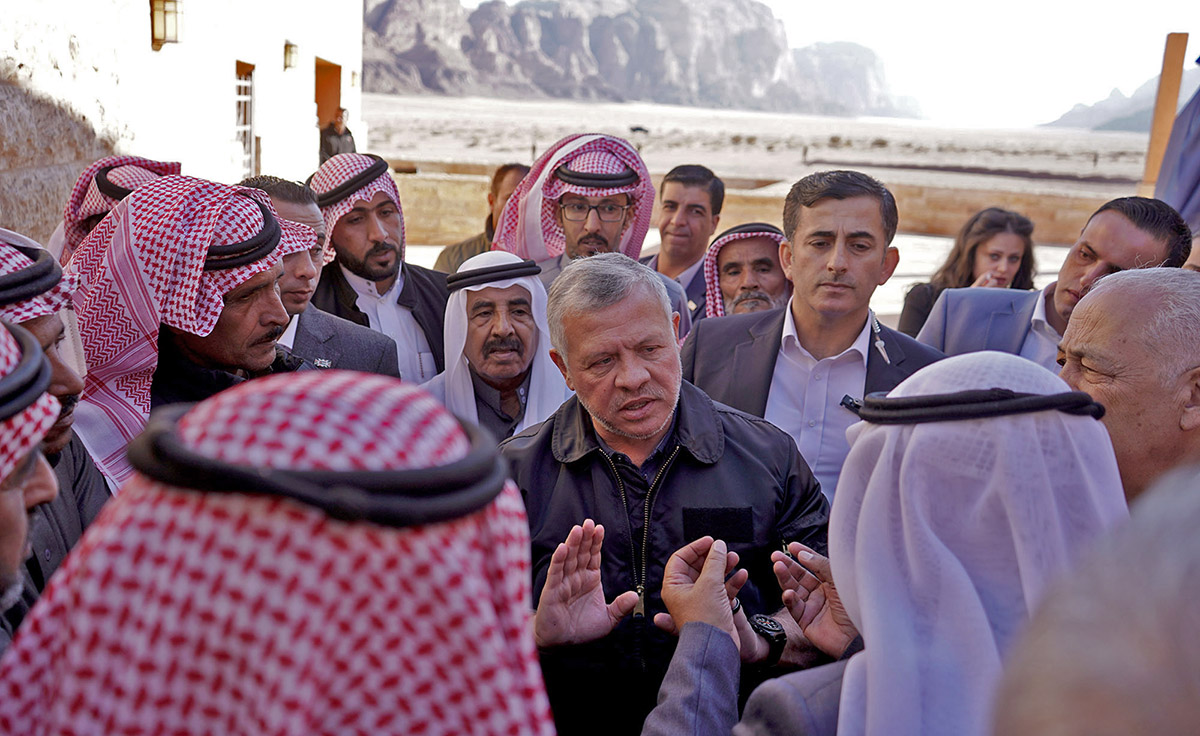 King visits Wadi Rum visitor centre