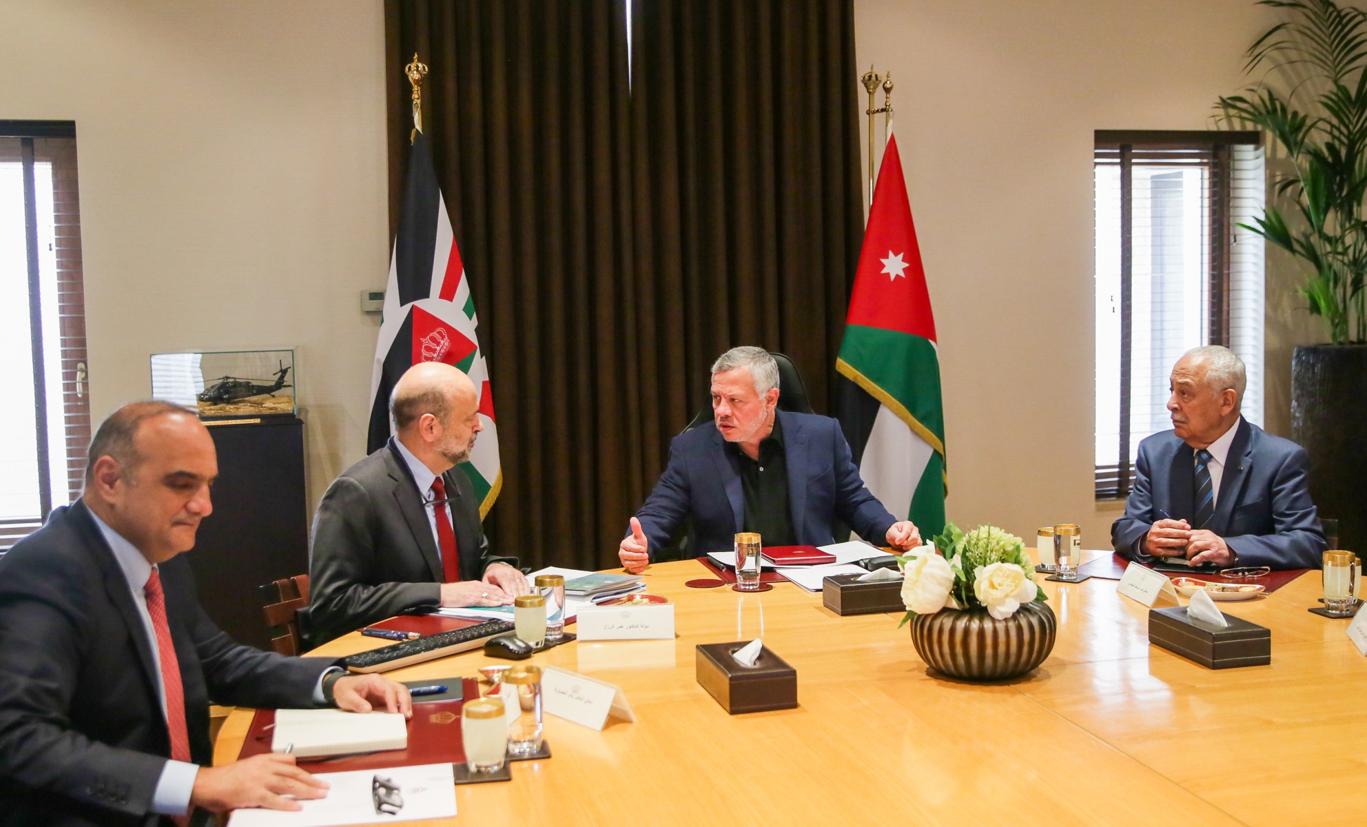 King receives report on government’s key achievements in 2019