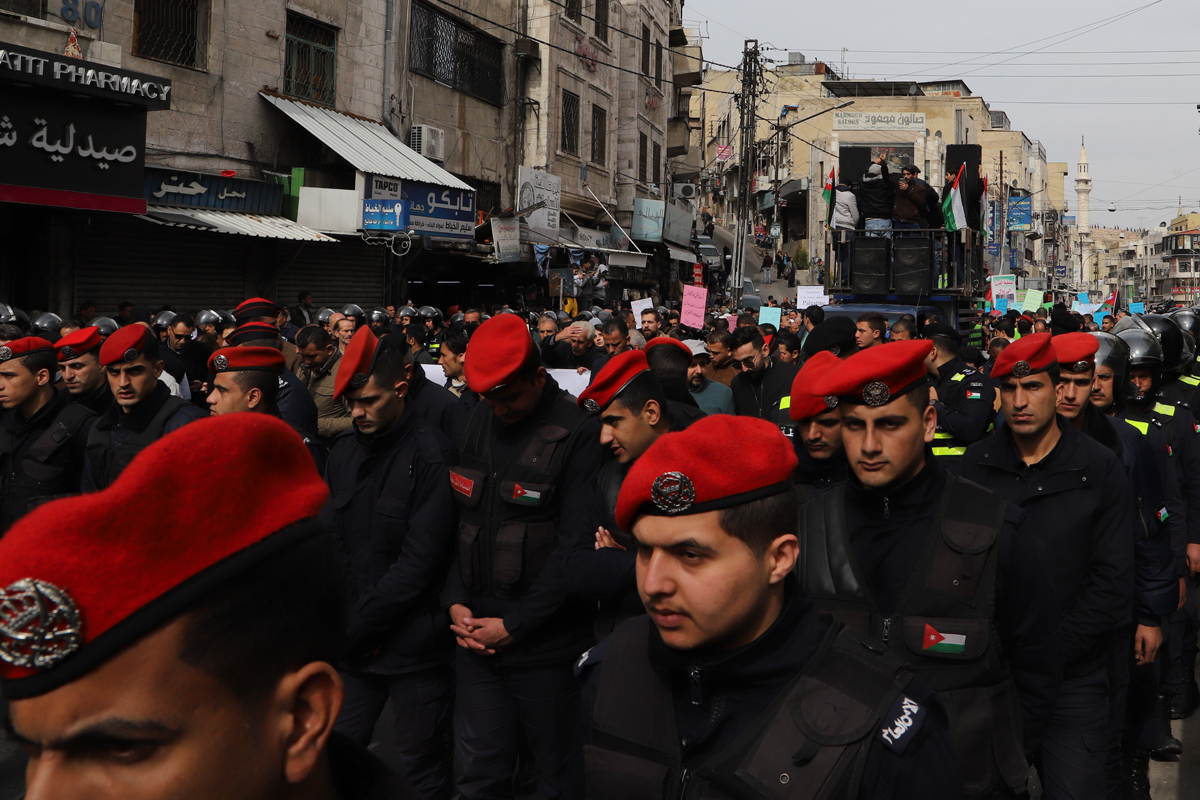 Nationwide protests reject US peace plan