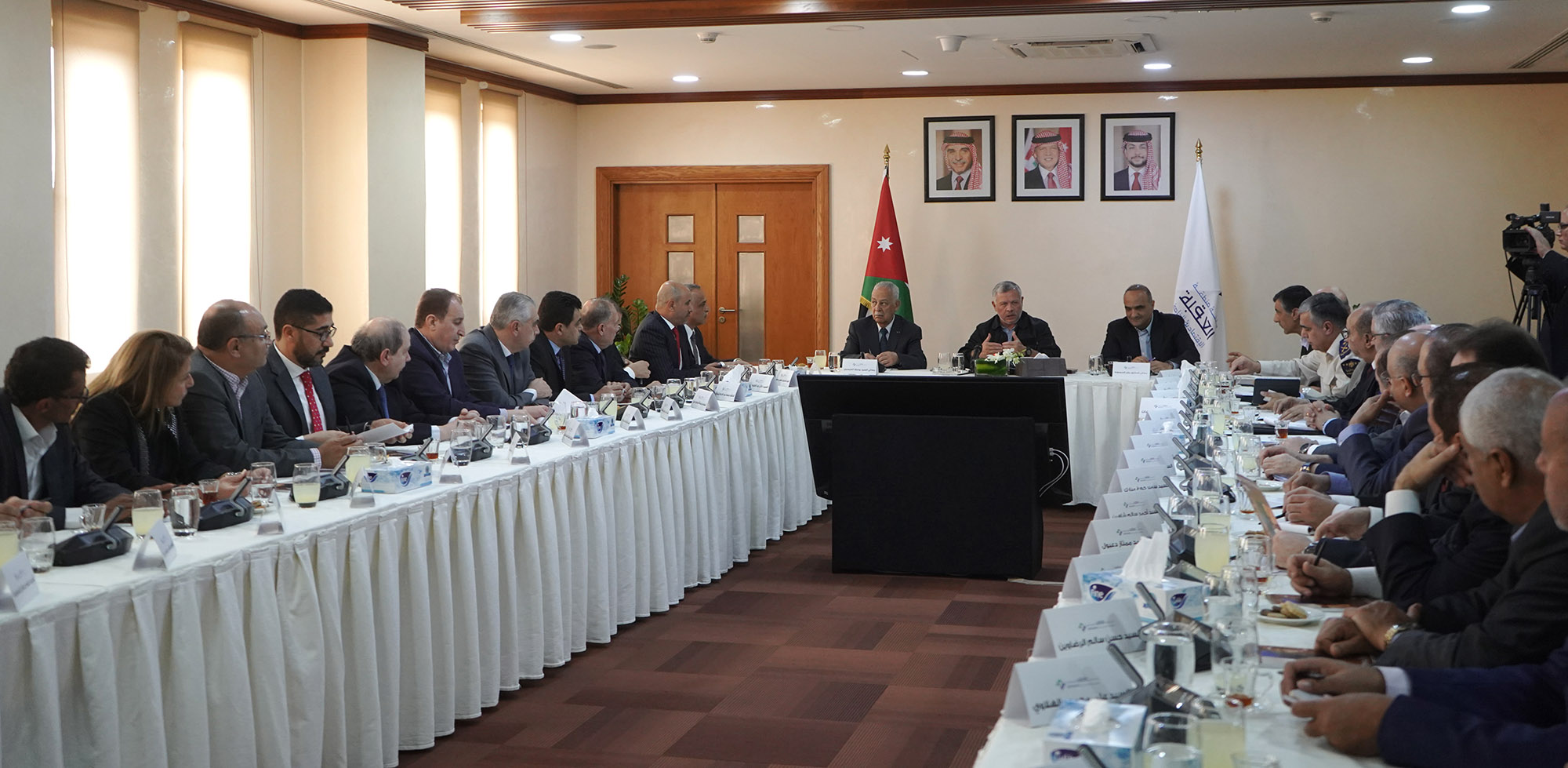 King resumes south tour from Aqaba, urges timeframe, priorities for investment, tourism action plans