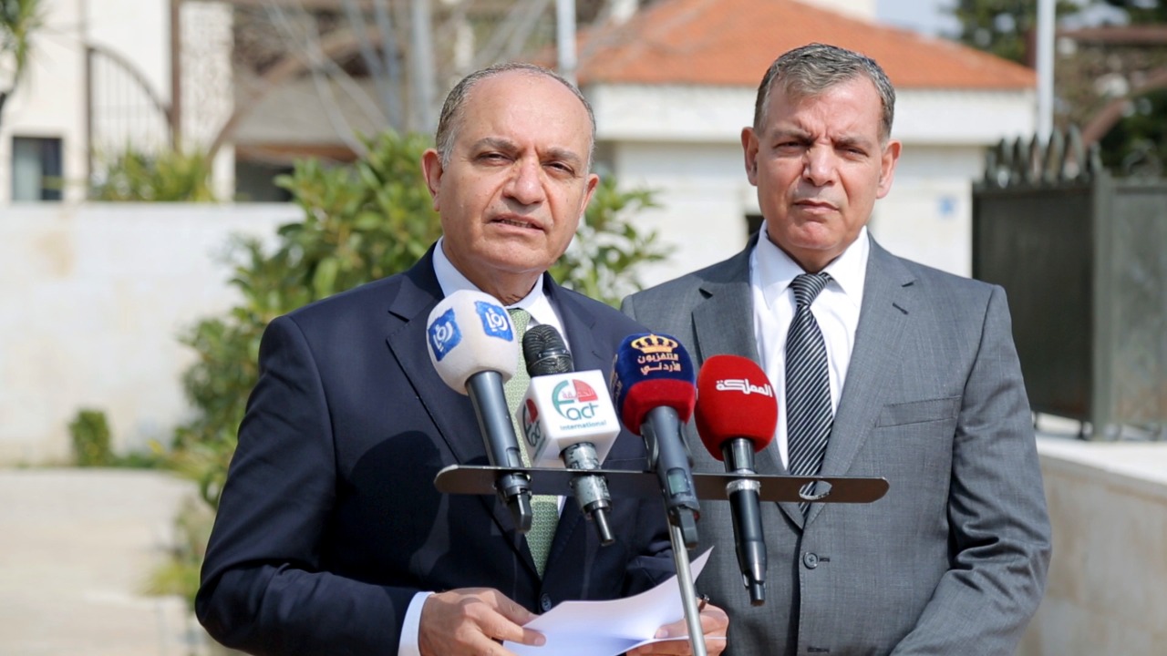 Minister briefs press on latest cabinet decisions