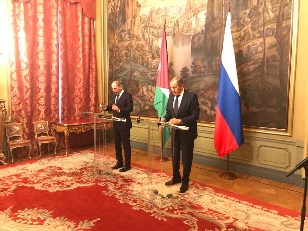 Safadi, Lavrov hold talks