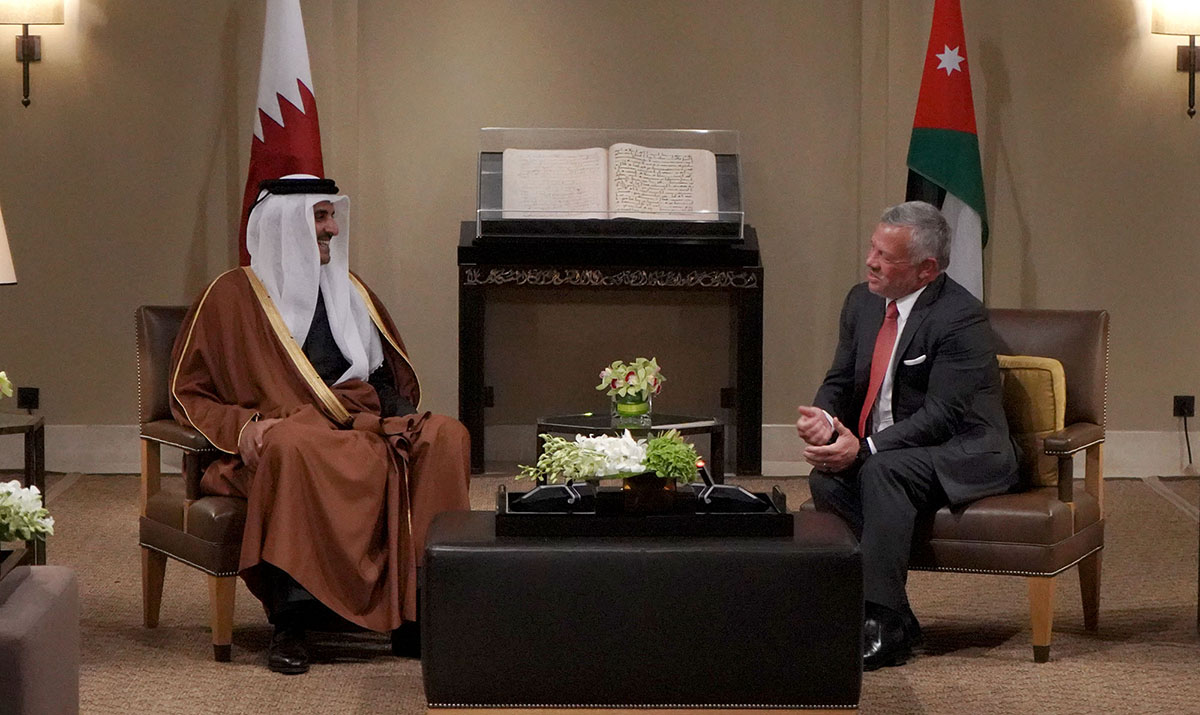 King holds talks with Qatar emir, reaffirms brotherly ties