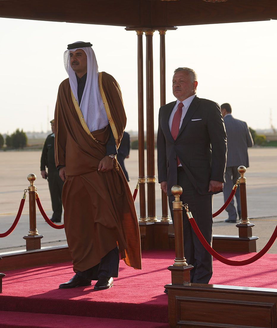 King receives Qatari emir