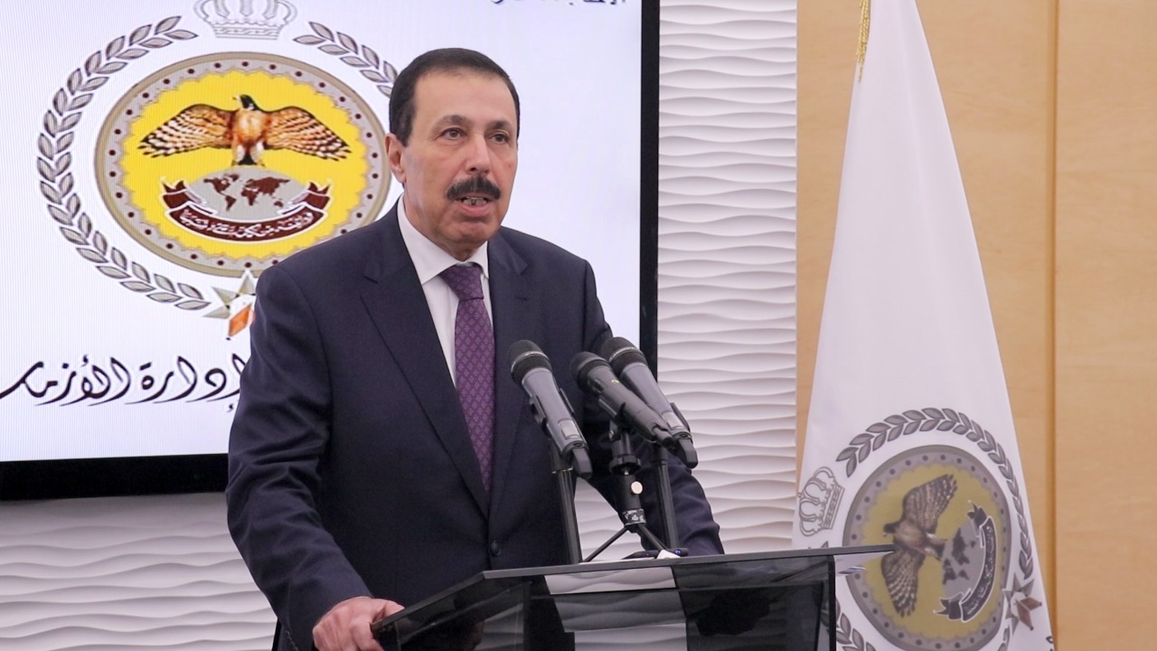 Distance learning platform goes online