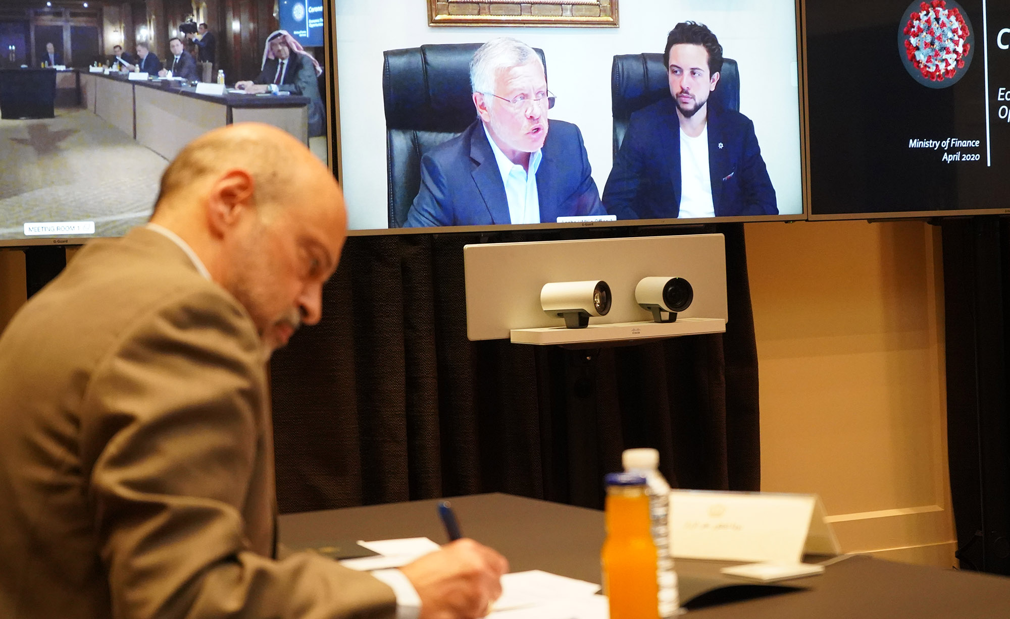 King chairs meeting on government’s plans, measures to mitigate COVID-19 economic impact