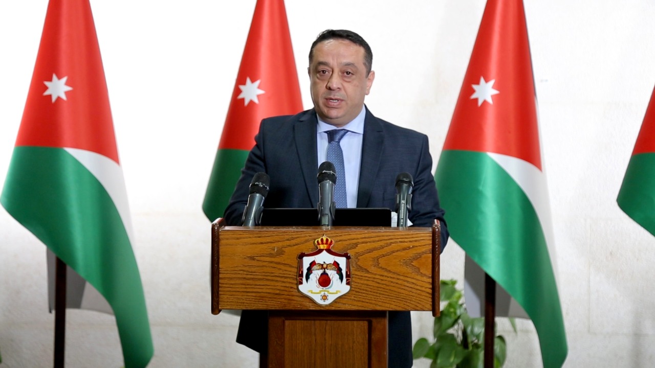 Dawoud announces cabinet decisions to support Covid-19 hardest-hit people