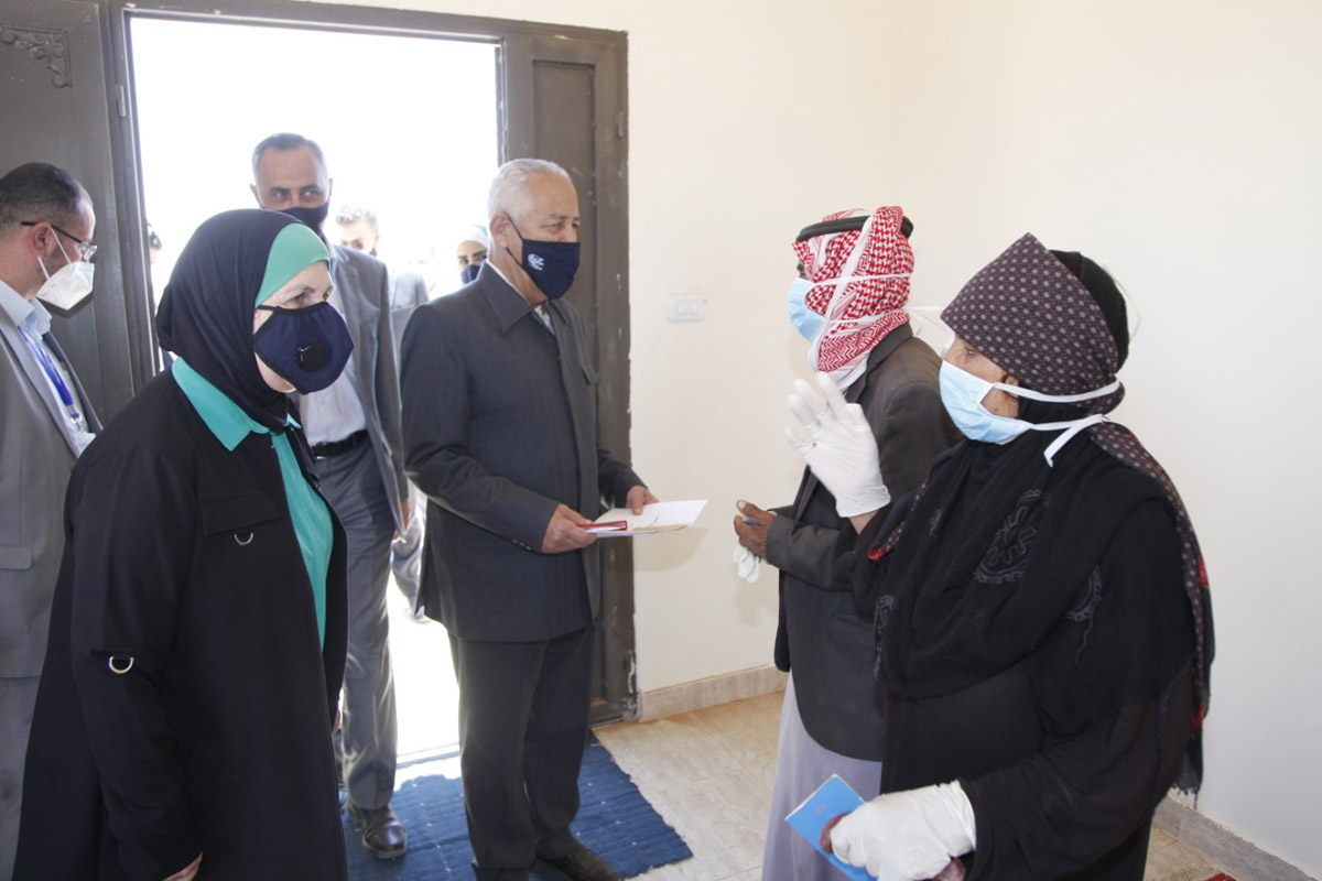 34 impoverished families receive new homes under royal initiative