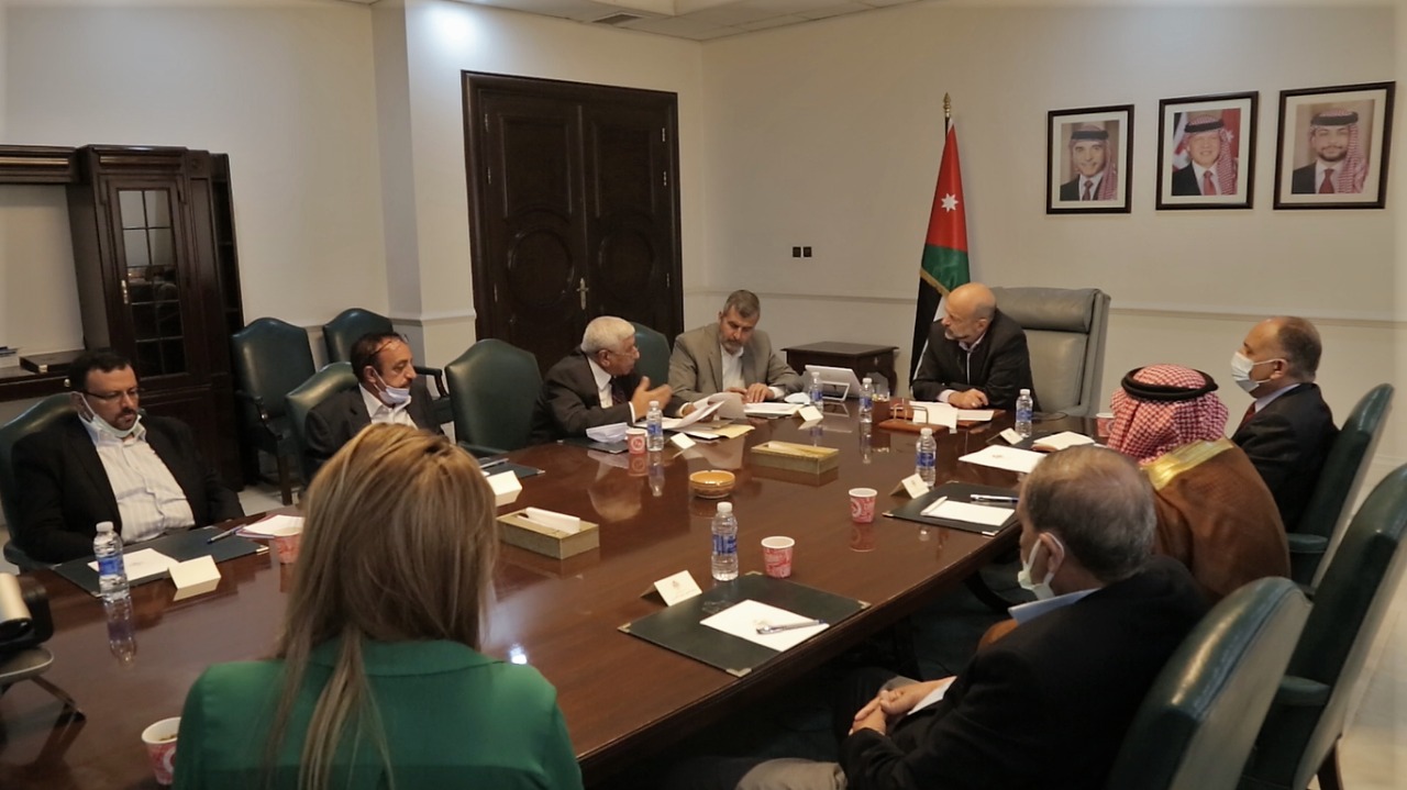 Government maintains support to the agricultural sector, says Razzaz