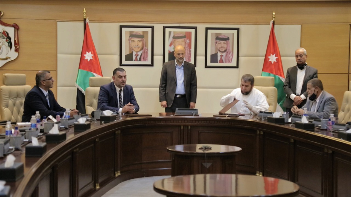 Agreements signed for prospective employment of 735 Jordanians