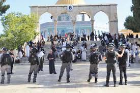 Settlers storm al-Aqsa compound under Israeli police escort