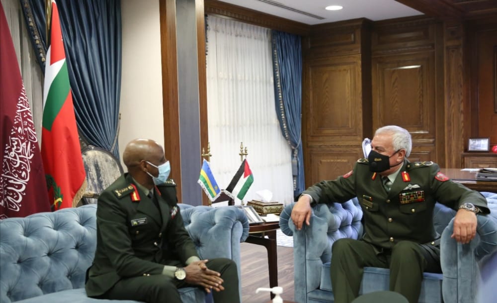 Huneiti, Rwanda defence chief discuss military cooperation