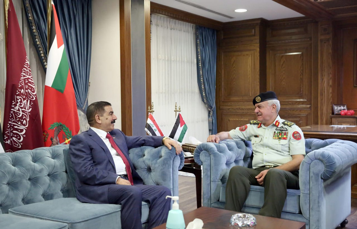 Army chief receives Iraqi Defense Minister