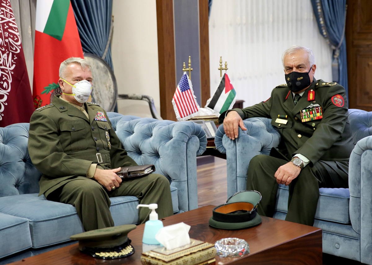 Army chief, US CENTCOM discuss cooperation, region