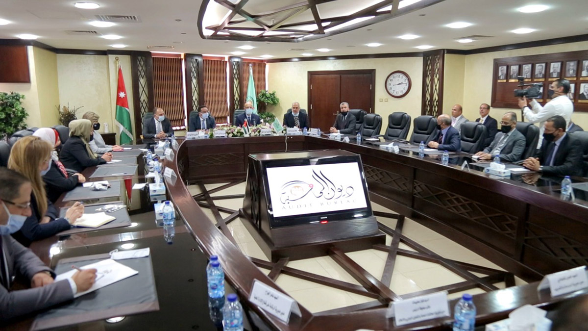 PM: Gov't supports an independent Audit Bureau