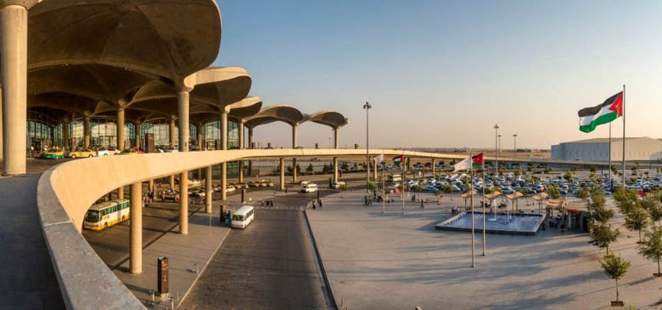 Jordan resumes regular commercial flights