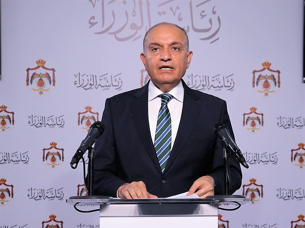 Gov't to tighten control over gatherings, not to impose curfews