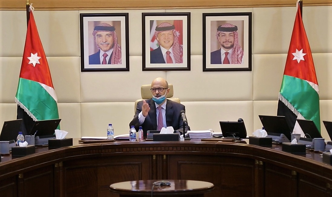 Caretaker gov't to execute King's directives with same perseverance, says Razzaz