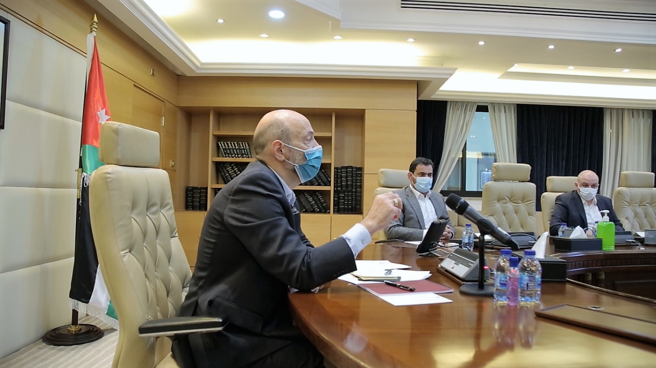 PM chairs coronavirus crisis cell meeting