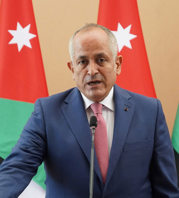 Gov't to open some border crossings for travelers