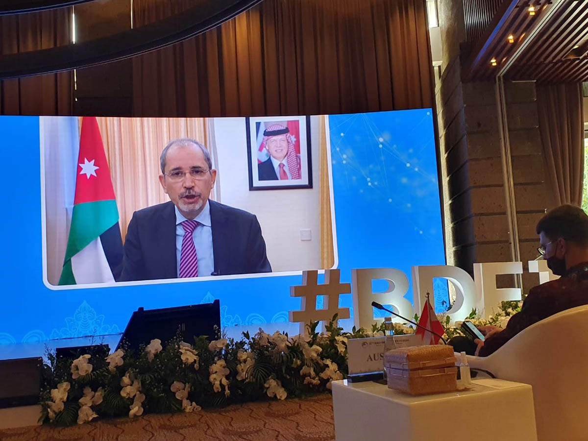 FM participates in BDF to put spotlight on COVID-19 challenges