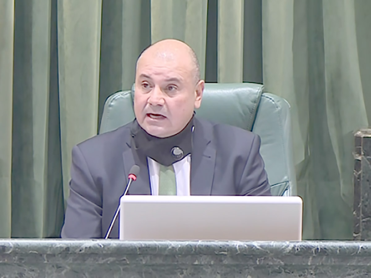 House Speaker meets with public figures