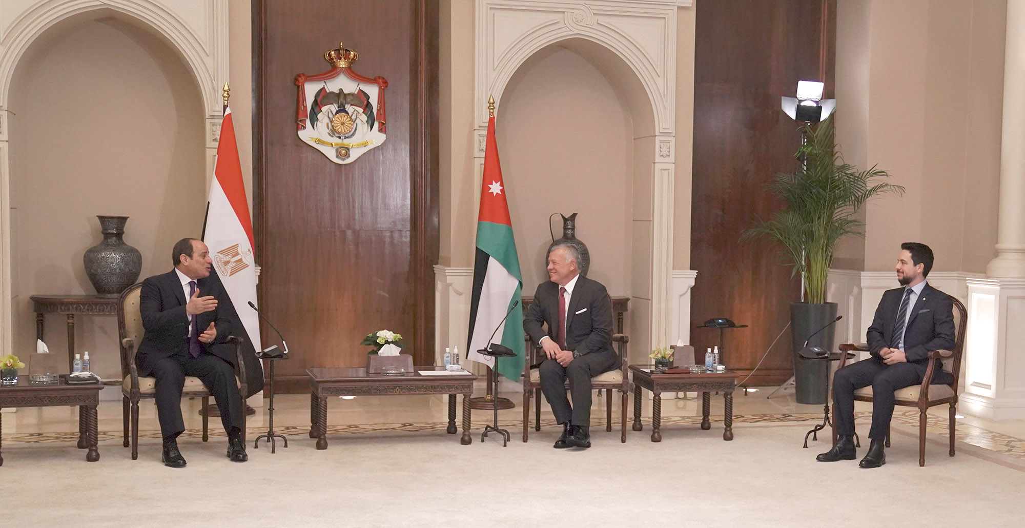 King, Egypt president hold talks at Basman Palace