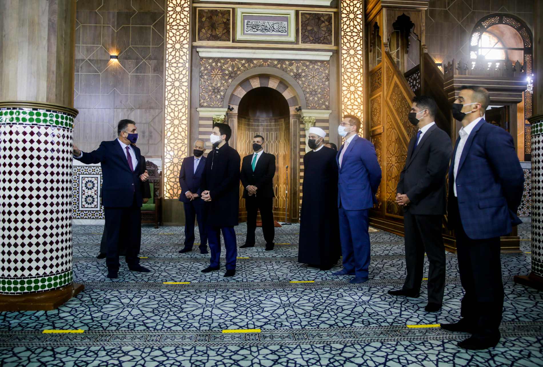 Crown Prince checks on Al Husseini Mosque renovation project