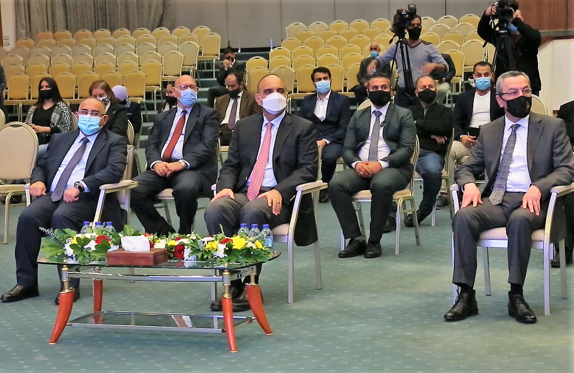 PM attends state cultural award ceremony