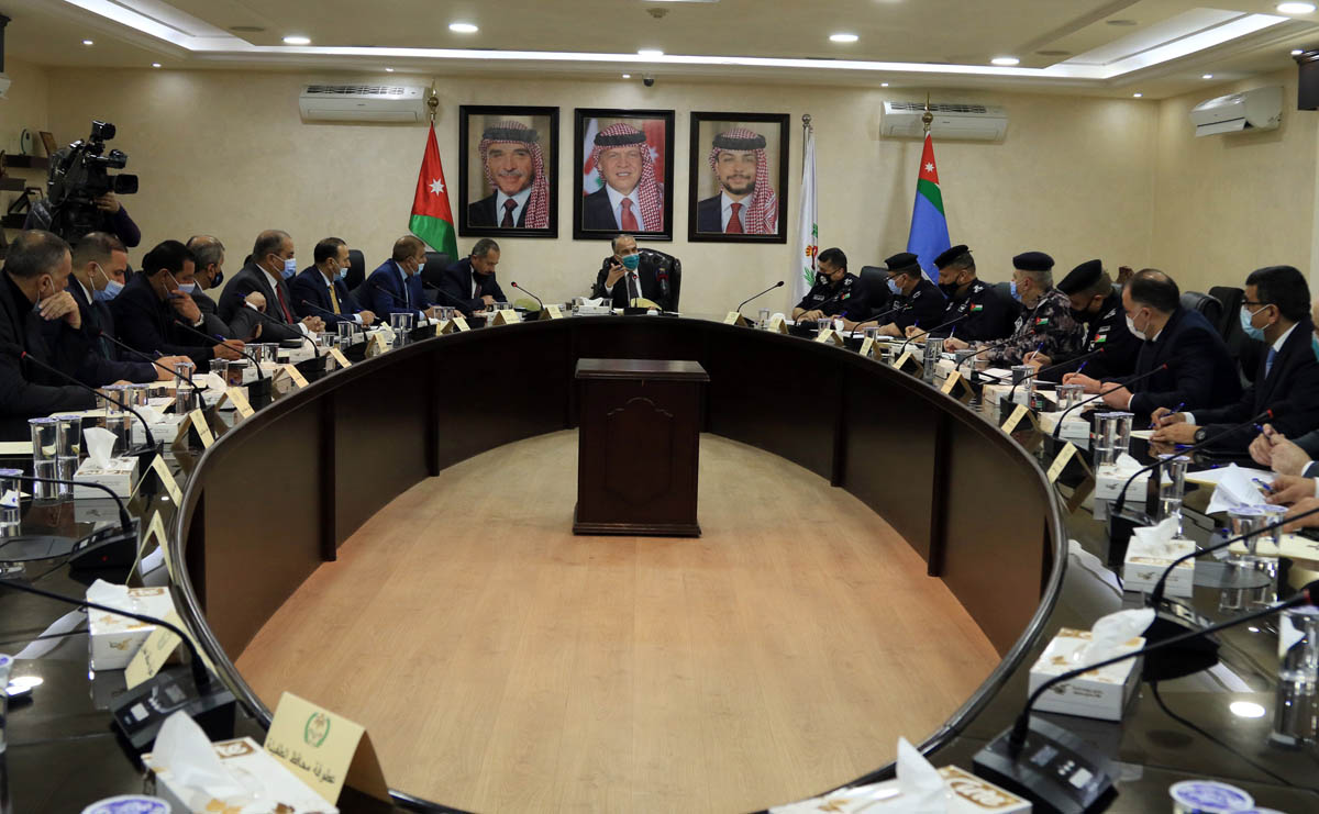 Interior Minister assures strict implementation of Defense Orders