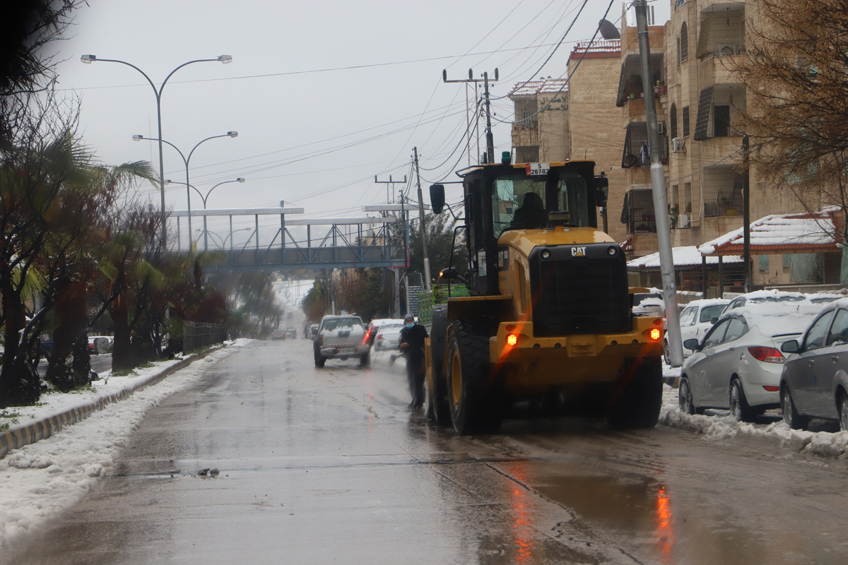 GAM says working at full capacity to open snow-blocked roads