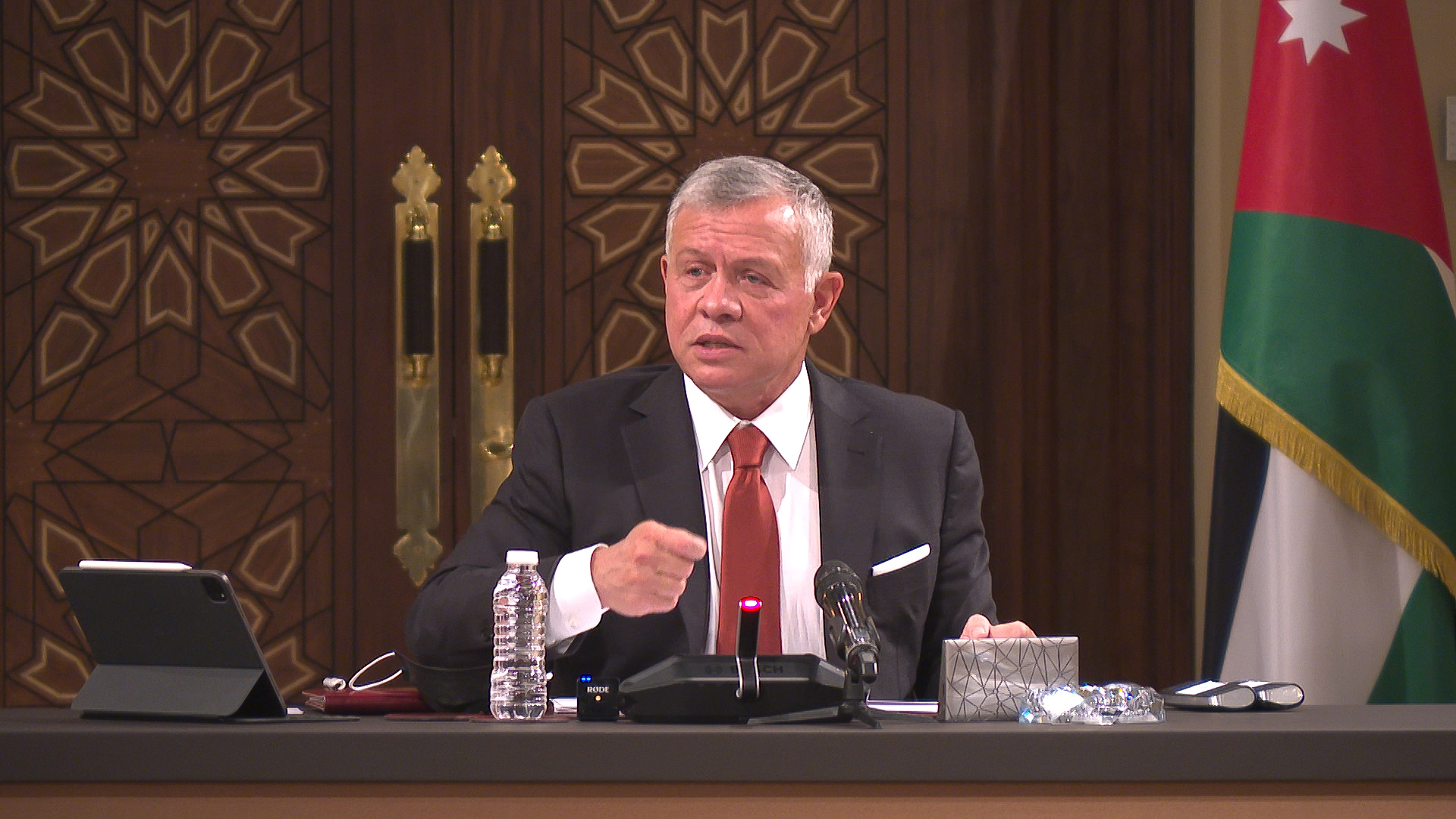 King urges House to bolster oversight role