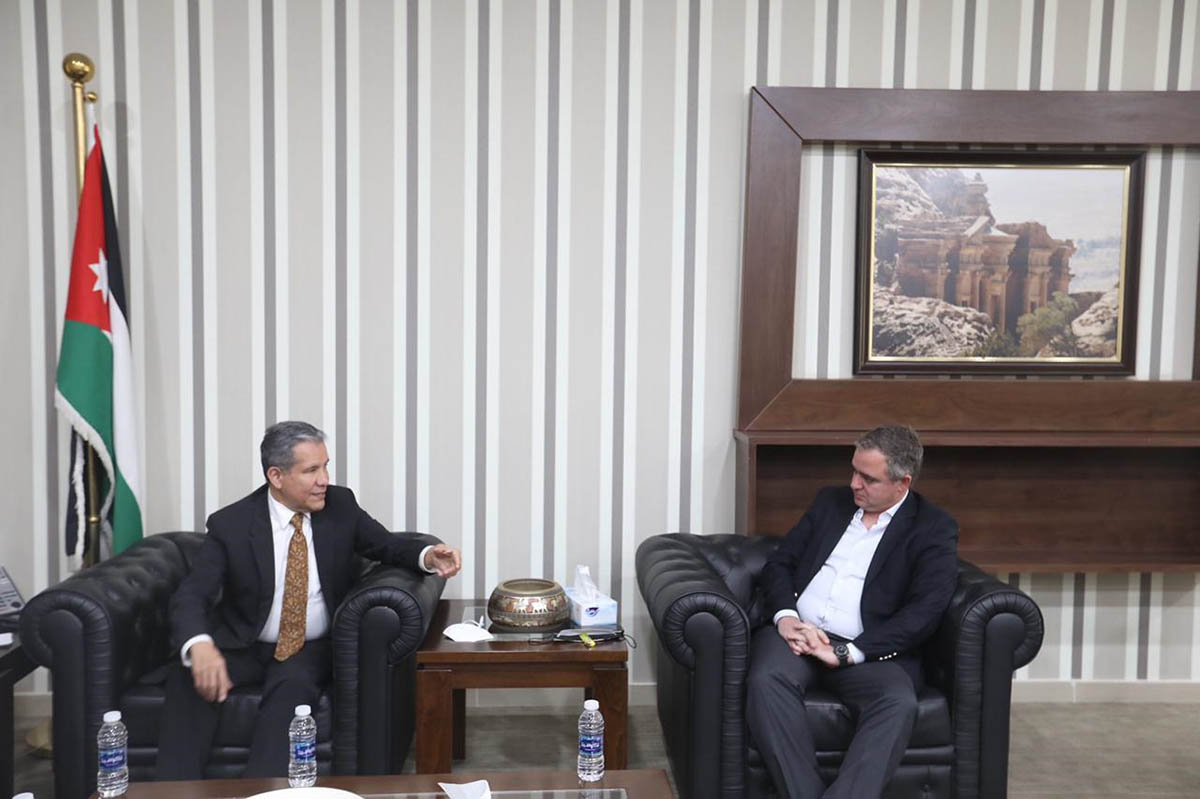 Youth minister, Mexican envoy discuss ties