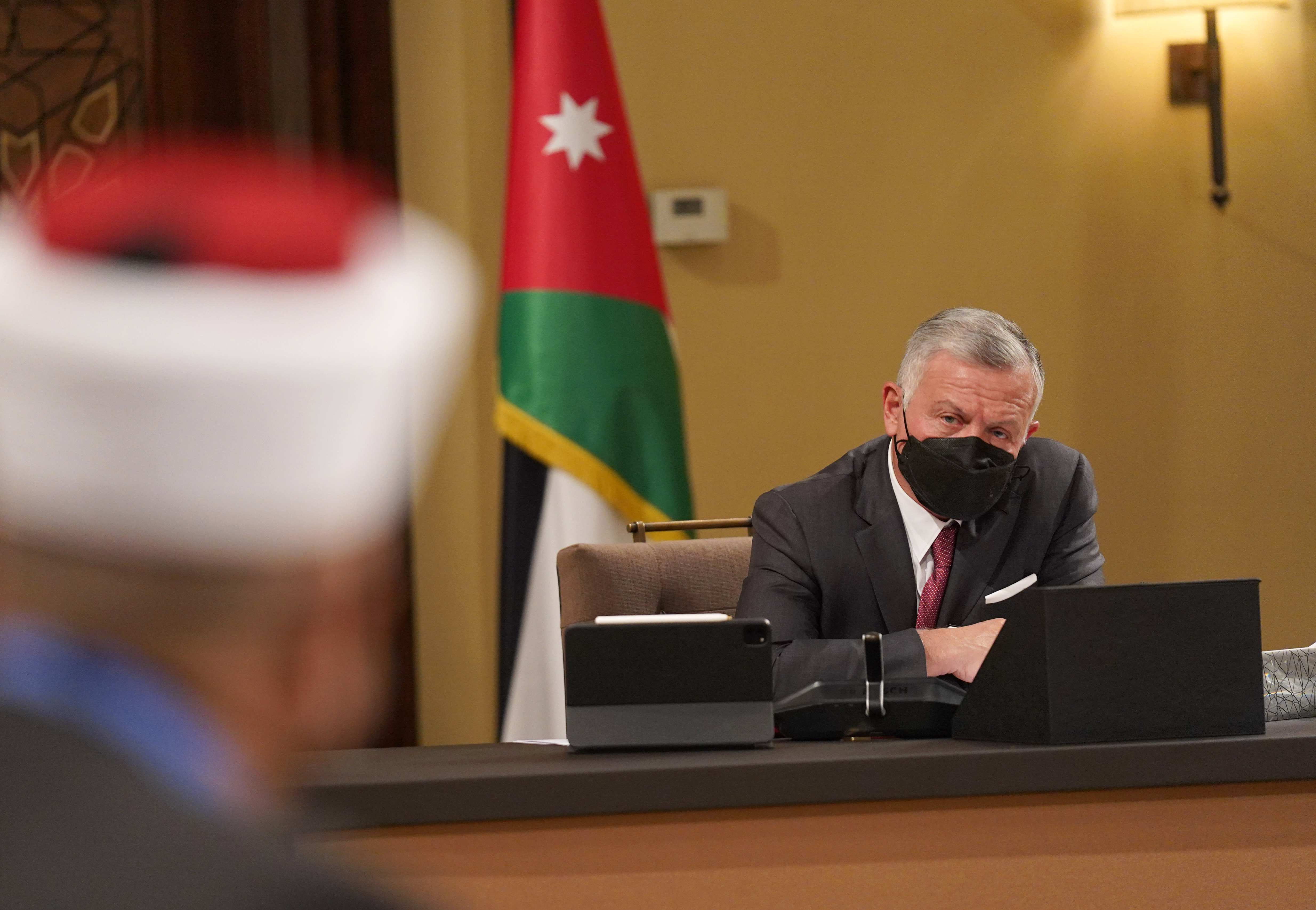 King meets Zakat Fund board, emphasises social solidarity in Ramadan