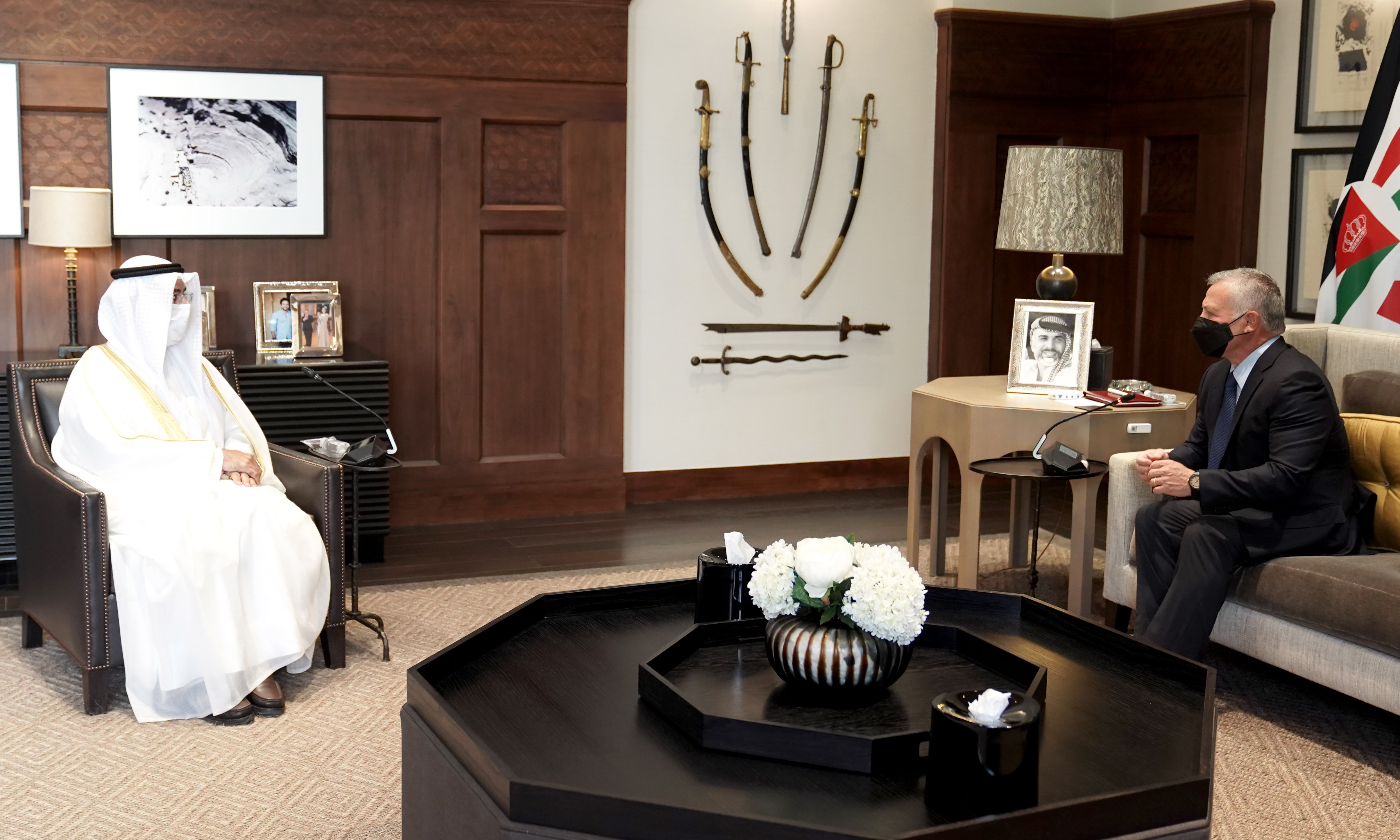 King receives GCC secretary general