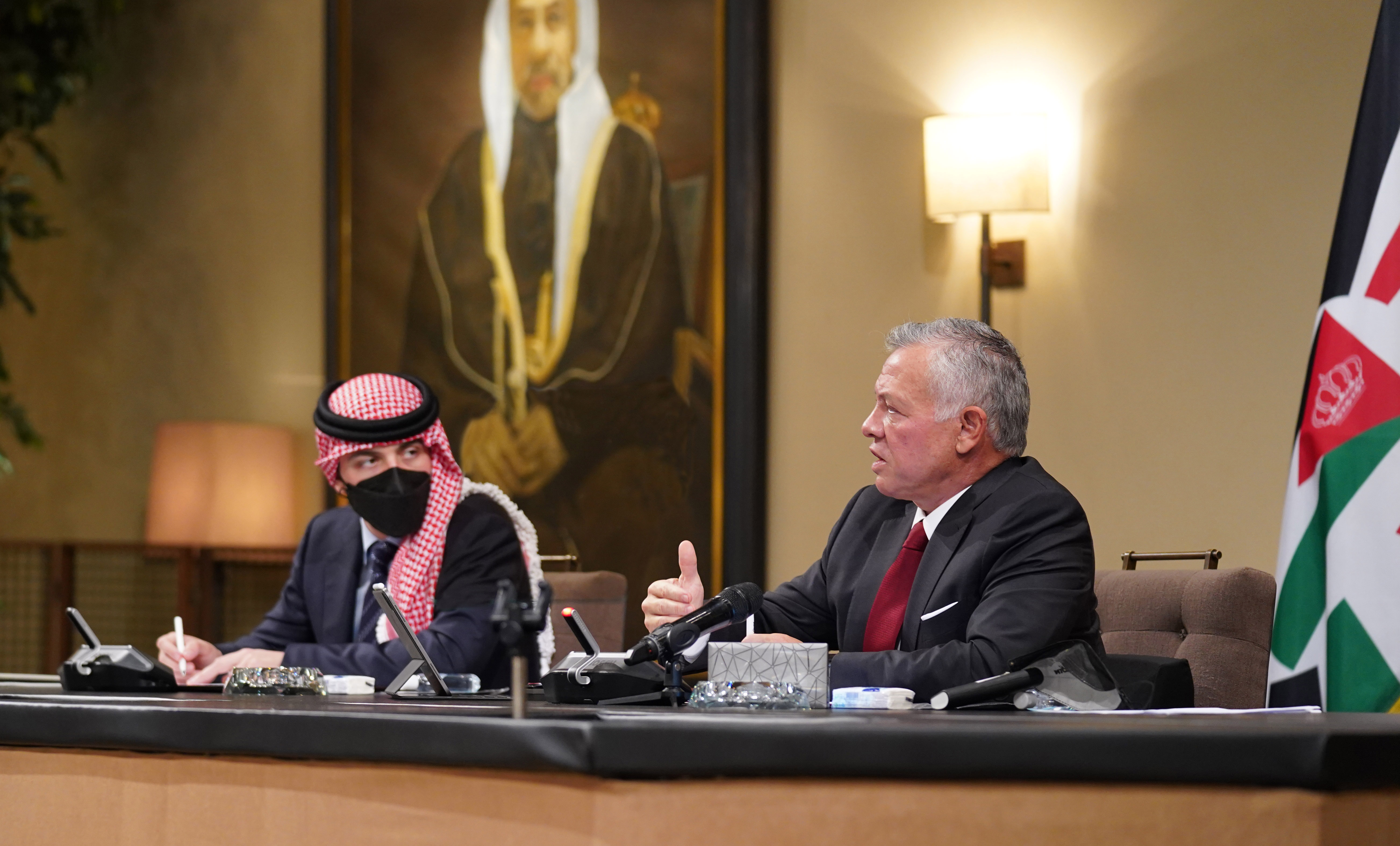 King meets Jerusalem awqaf representatives, church leaders; reaffirms support for steadfastness of Jerusalemites