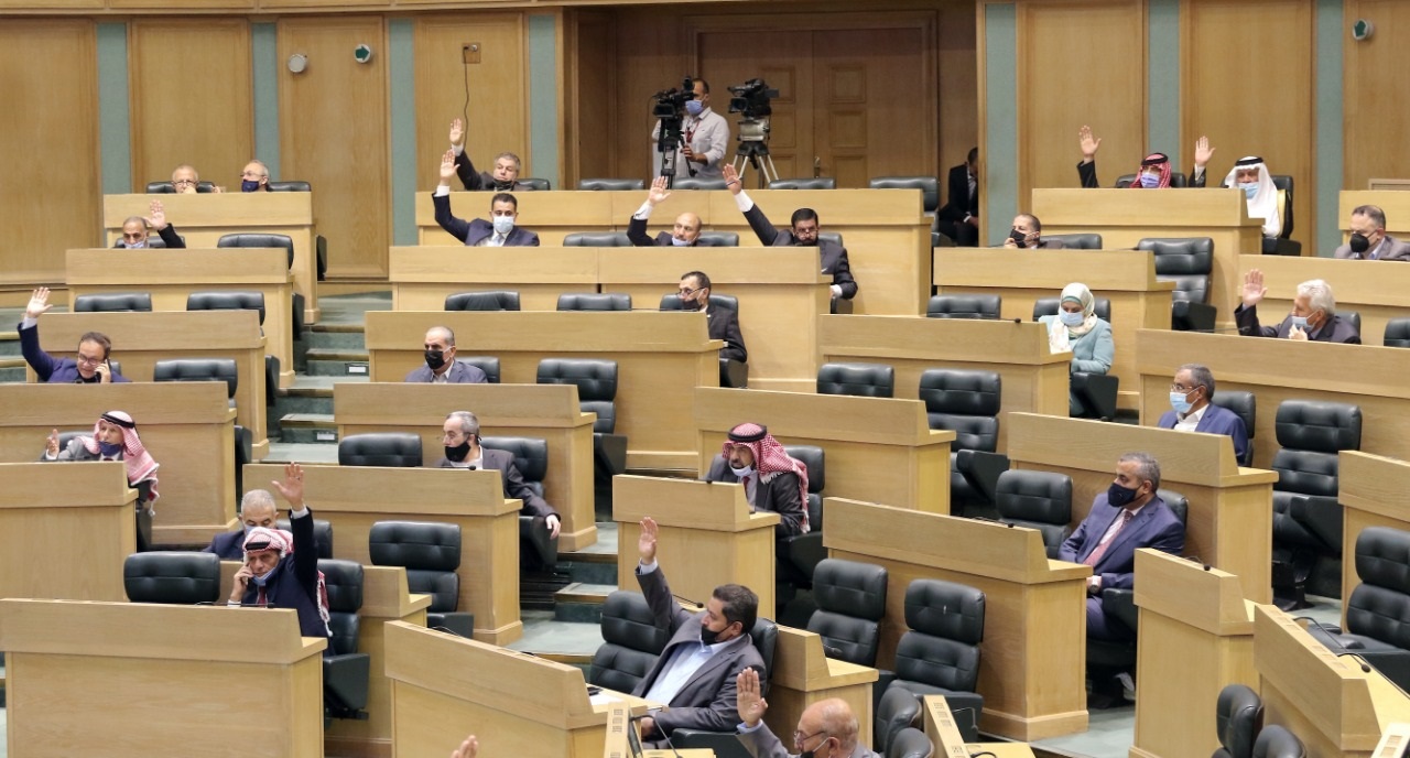 Lawmakers debate AML