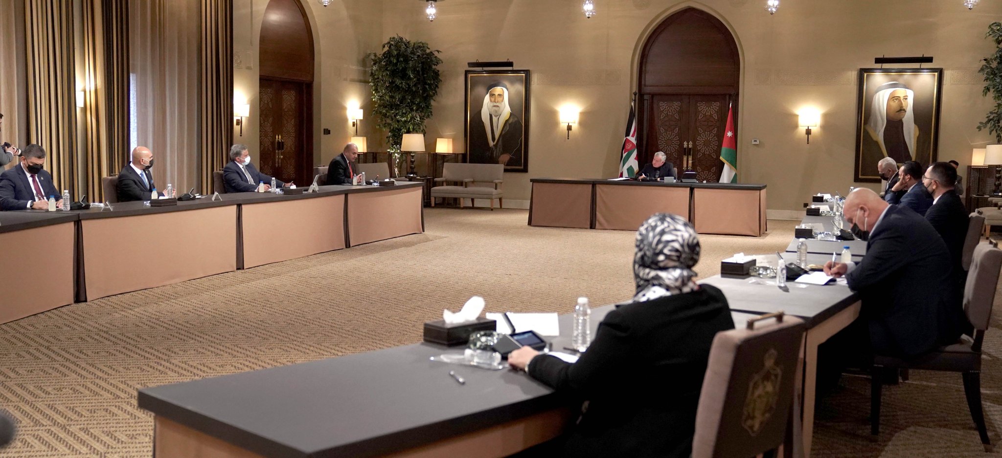 King meets House speaker, committee heads