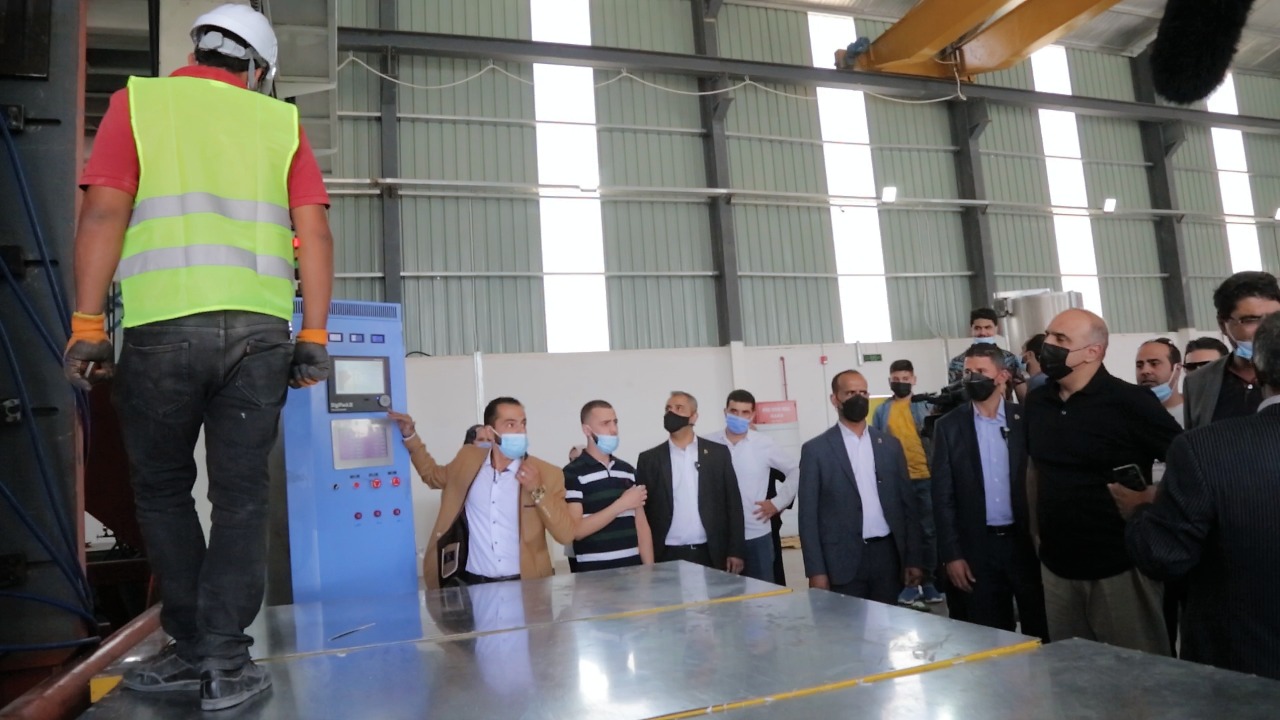 PM says government set to launch mega-projects, with focus on rail sector