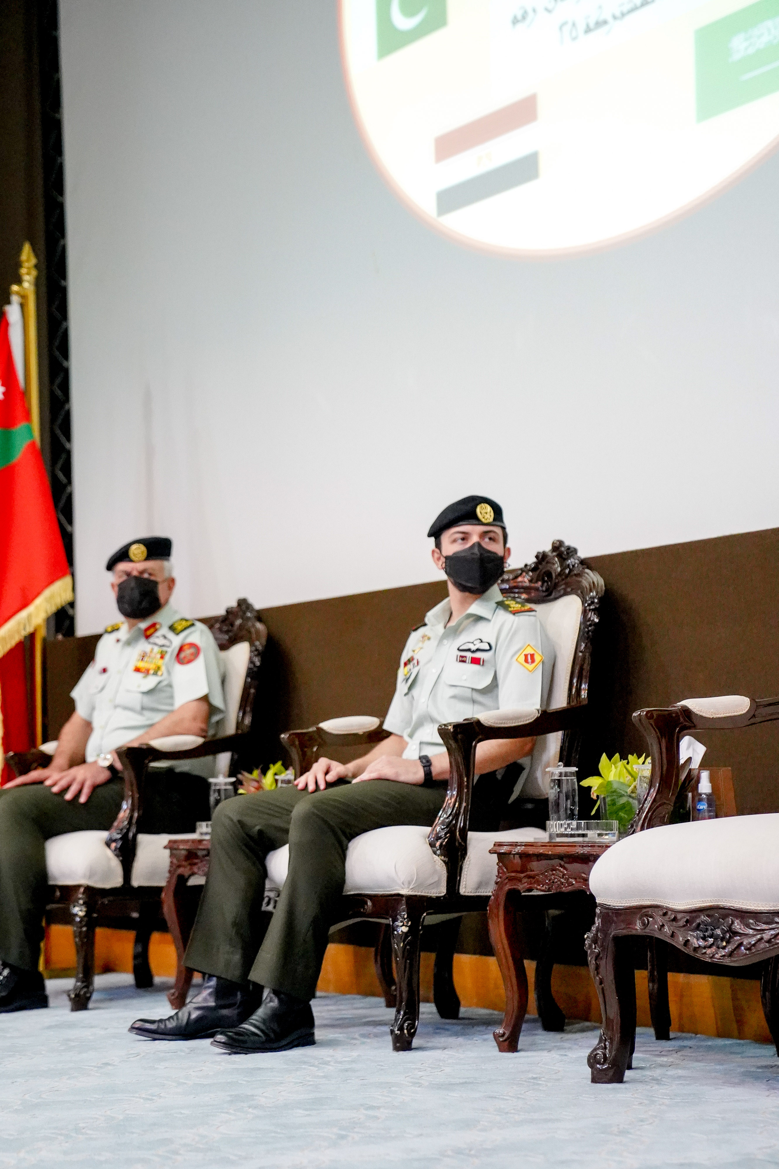 Deputising for King, Crown Prince attends graduation at Royal Jordanian Command and Staff College