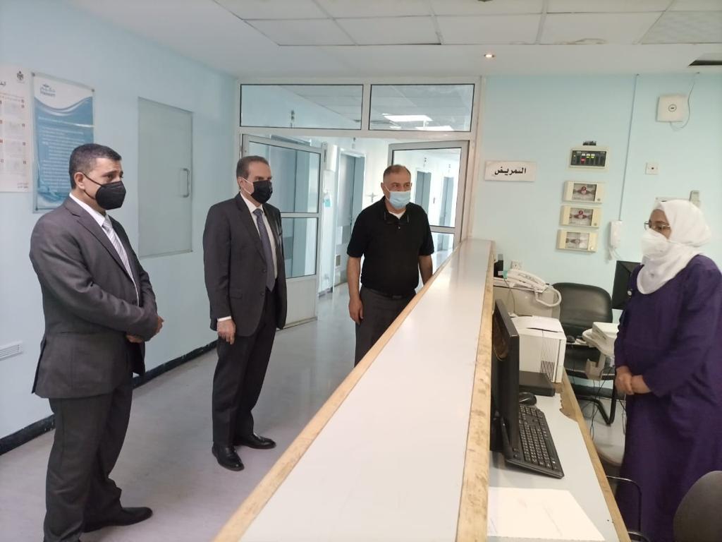 Minister checks on return to normal service at Prince Hamzah Hospital