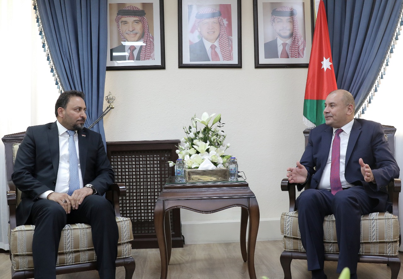 House Speaker, Iraqi parliamentary team discuss ties