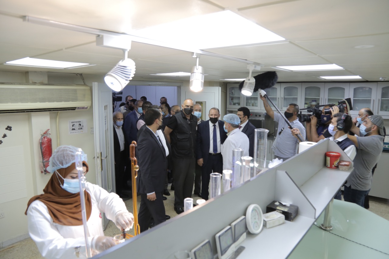 PM tours Al-Hassan Industrial Estate, affirming industrial sector a vital partner to support national economy