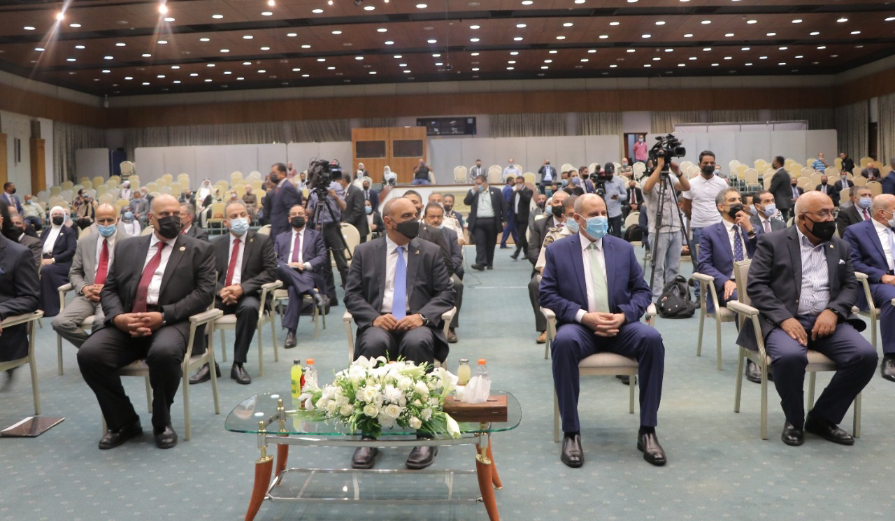 PM patronizes ceremony to honour model public servant