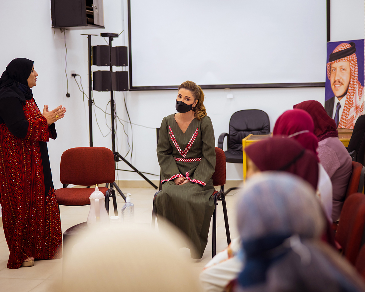 Queen Rania visits Royal Grant Scheme projects during visit to Al Shobak