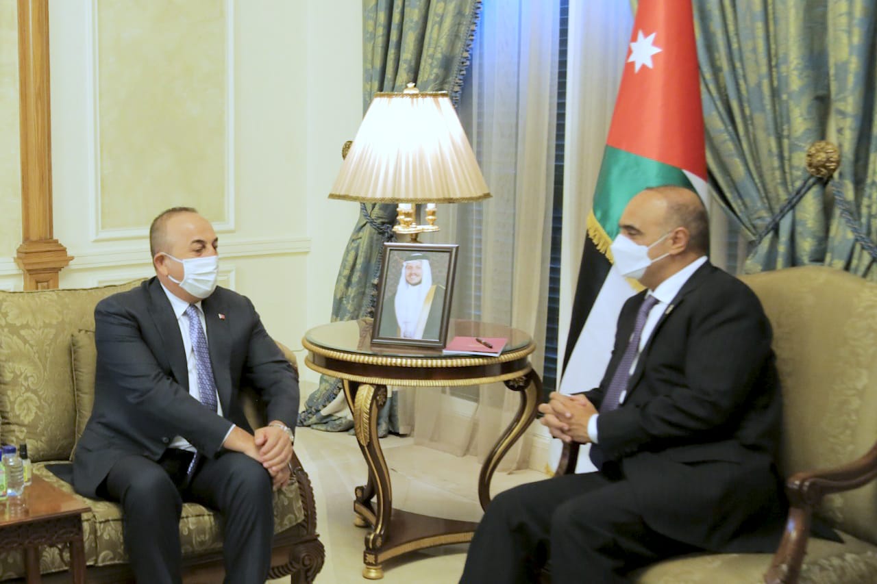 PM, Turkish minister discuss ties