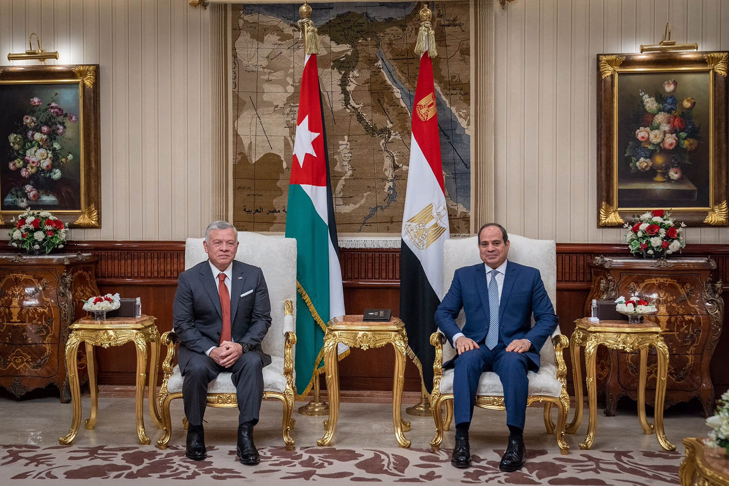 King, Egyptian president in Cairo discuss ties, regional developments