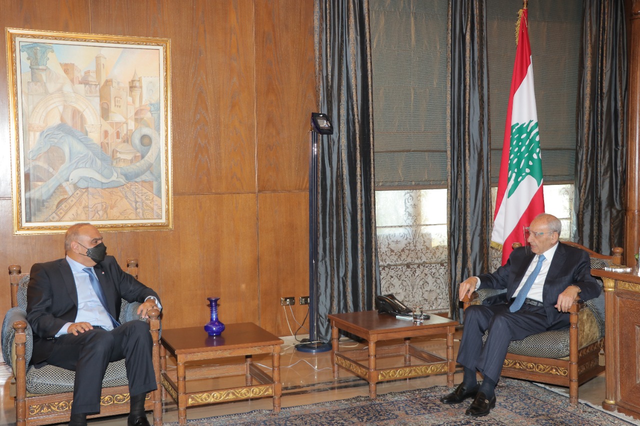 PM meets Lebanese parliament's speaker