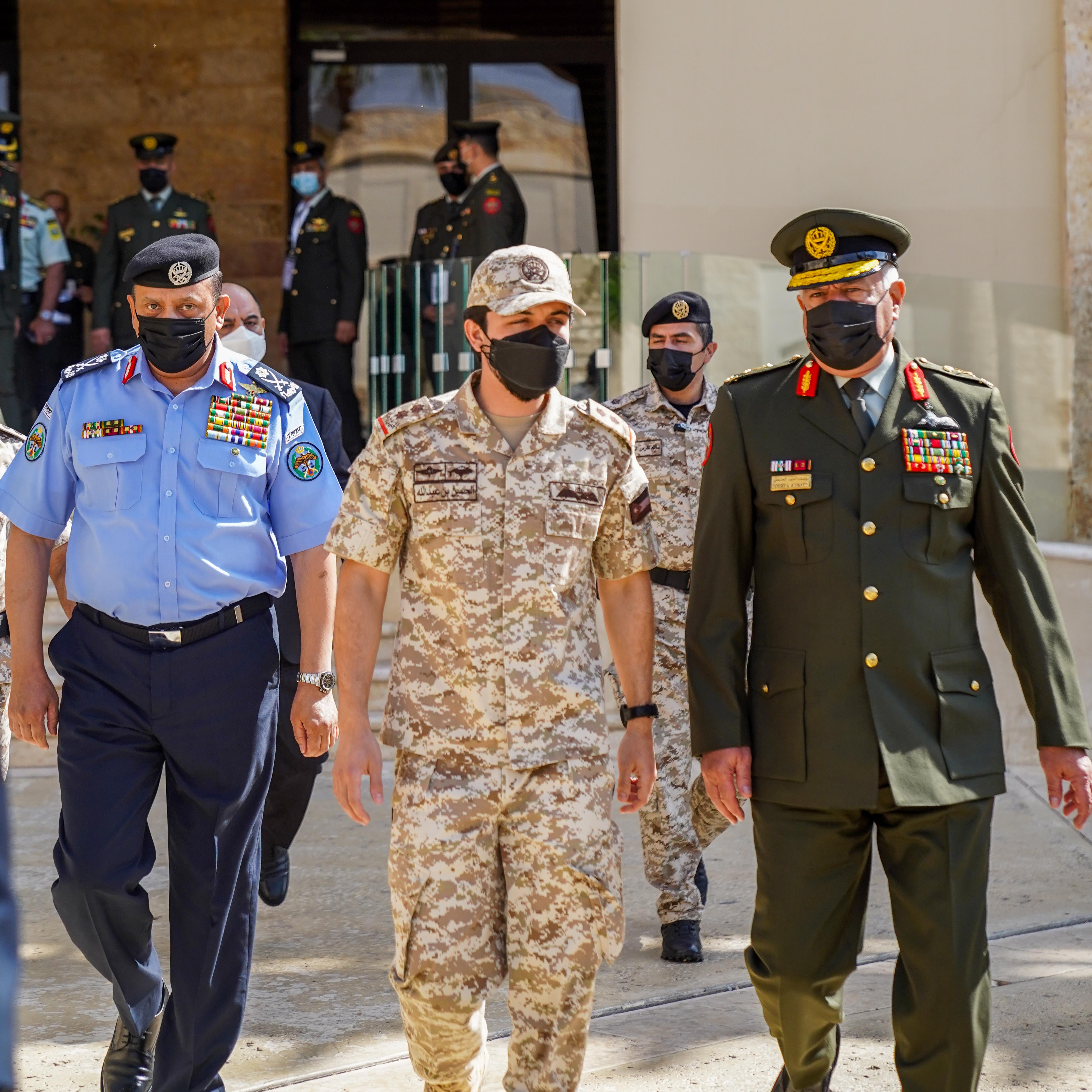 Crown Prince visits artificial intelligence exhibition